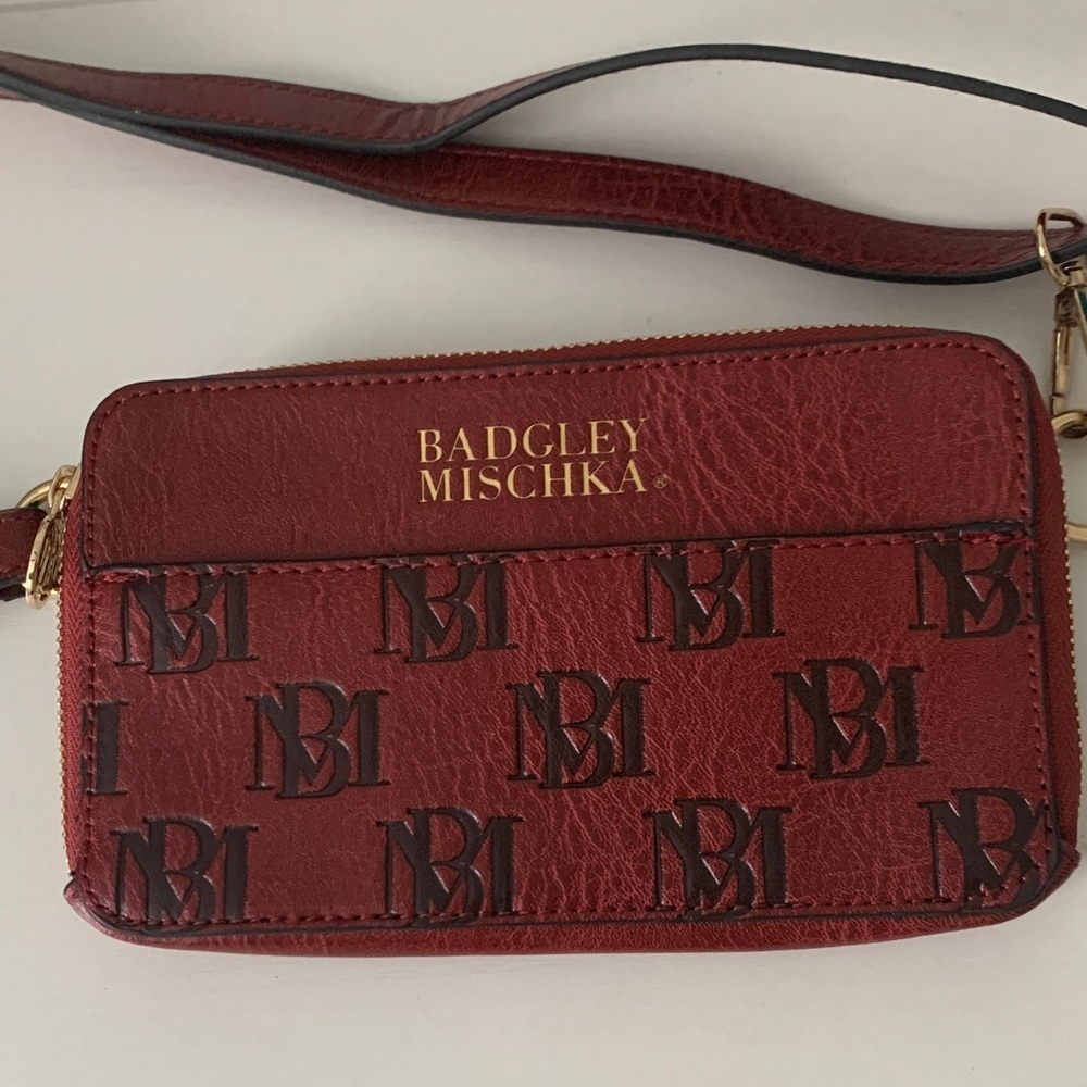 BADGLEY MISCHKA Madalyn
Fanny Pack